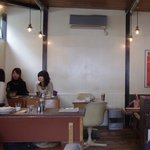 quatre cafe - 店内