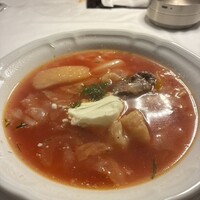 スンガリー 新宿東口本店 - ボルシチ。ビーツエキスたっぷり！