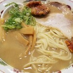 天下一品 - ヤワ麺の表情など。