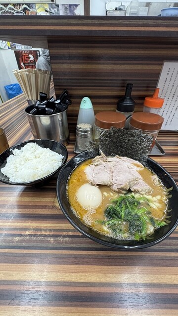 Iekei Ramen Kyodoya photo 2