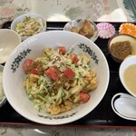中国料理 頤和園 - バンバン鶏麺