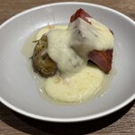 アートホテル - たっぷりラクレットチーズ　厚切りベーコン&ポテト