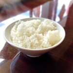 中華料理 口福 - ・白米　　トマト担担麺も、かなりのもの。そしてご飯を入れたら、また凄い！リゾット風にして食べ切るために、半ライス追加しそうになった我々。