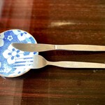 中華料理 口福 - トマト担担麺に用いるカトラリー。