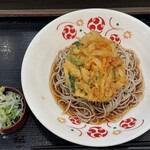 いろり庵きらく - 料理写真:（冷）かき揚げそば