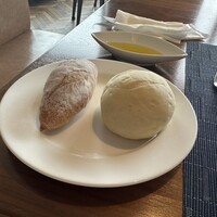 The Grill on 30th - パン