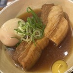 ODD - とろとろ角煮　煮卵のせ