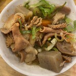 きはち屋 - きはち名物もつ煮込み