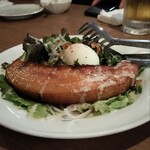 真狩村金丸農園直営 野菜居酒屋ルンゴカーニバル - ベーコンサラダ ベロンチョ