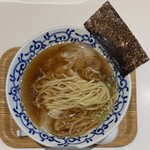 支那そば月や - 平打ち縮れ太麺