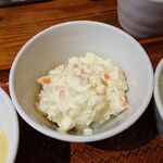 とんかつは飲み物。 - たまごソースかつ丼（大盛）1,050円（惣菜３種類まで無料、ご飯大盛無料）