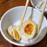 とんかつは飲み物。 - たまごソースかつ丼（大盛）1,050円（惣菜３種類まで無料、ご飯大盛無料）