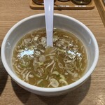 麺や独歩 - 絶妙な旨みのつけ汁