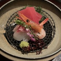 しゃぶしゃぶ･焼肉 嵯峨野 - お刺身も出てきました！
