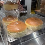 焼きたてチーズケーキ りくろーおじさんの店 - 