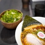 横浜中華そば 維新商店 - 