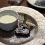 トラットリア ルッソ - パンナコッタ ＆ ガトーショコラ