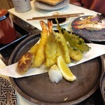 活魚廻転寿し 水天 - 