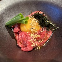 やき肉玄趣 江洲 - 近江牛ユッケ