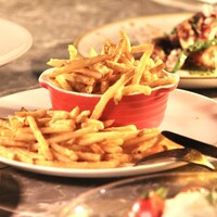 山盛りフライドポテト