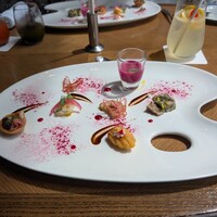 DINING & BAR TABLE 9 TOKYO - 