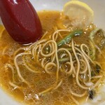 ハイデン.コッコFACTORY ら-めん凛々 - トムヤンクンスープな感じ（食べ途中ご容赦）