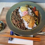 発酵とスパイス 社 - 