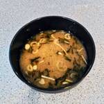 伊勢屋 - 味噌汁