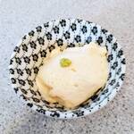 伊勢屋 - 小鉢（自家製の豆腐）