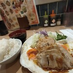 優味麺亭 鸐-やまどり - チャーシューエッグ定食　1200円