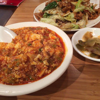 個室中華 頤和園 溜池山王店 - 