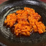 本とさや - ■上ミノ　タレ￥1,540：噛むたびに旨味がじわじわと広がり、ミノ特有の「噛みごたえ」がクセになる。