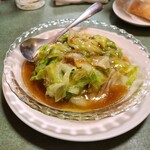 上海豫園 - レタスのオイスター炒め