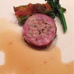 エルミタージュ ドゥ タムラ - ウズラの詰め物　豚足　砂肝のコンフィ　実山椒のソース