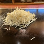 ぼてふく - もやし焼き　焼き始め