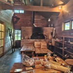 生瀬ヒュッテ - 内観だけで美味しそ