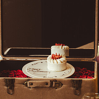 前日予約でOK！大切なお祝いを演出するホールケーキをご用意♪