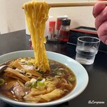 ふじわら屋 - 麺は極細ちぢれ麺
