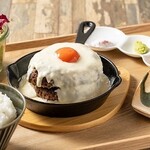 和牛近江牛ランチ 月とハンバーグ - 