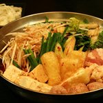 やぶ屋 - 赤味噌もつ辛鍋