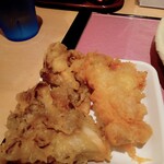 うどん家 八重桜 - ミックス天。舞茸天もとり天も旨い！