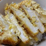 グルメ - 大き目・厚め。卵トロトロ。