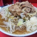ラーメン二郎 松戸駅前店 - ラーメン小(少な目)ニンニクあぶら