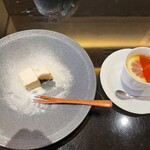 中納言 - デザート（チーズケーキと紅茶）