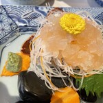 中納言 - 伊勢海老活け造りはぷりぷりで美味しい。