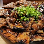 炭焼豚丼 豚野郎 - 