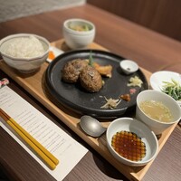 川端志史 - 