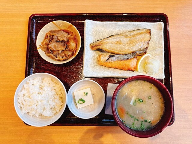 Yayoi Ken Neyagawa Sanra Nishimachi Ten photo 2