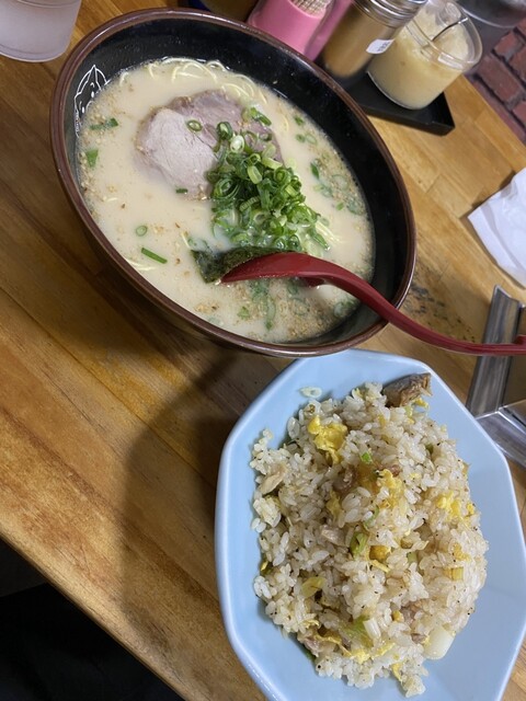 Hakata Ramen Nagahama Ya Ueno Ten photo 5