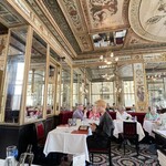 Le Grand Vefour - 内観、クラシックですねー